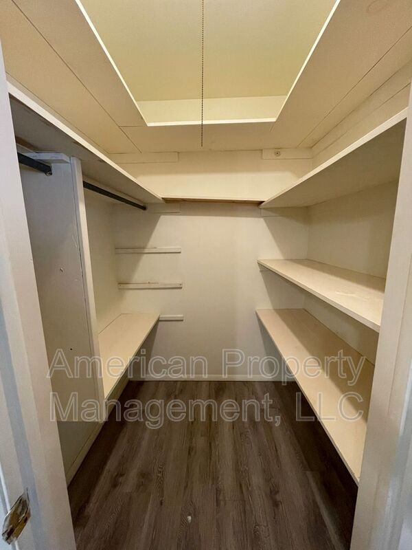 Building Photo - 2911 East 78th St S