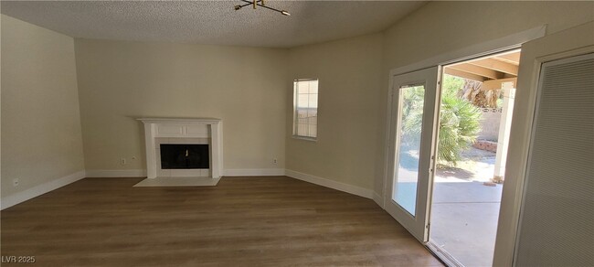 Building Photo - 7237 Chesterton Dr