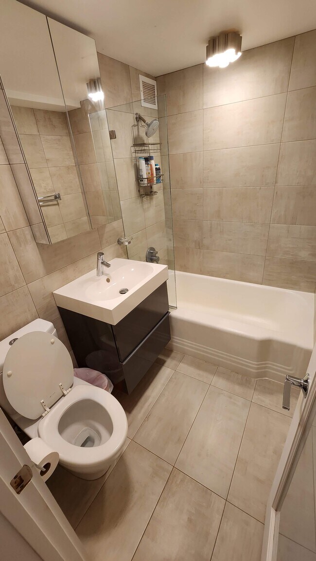 Building Photo - 5410 Connecticut Ave NW