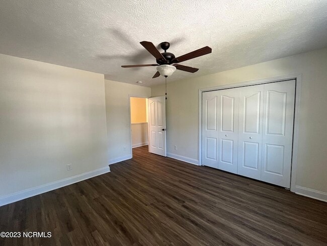 Building Photo - 117 Lightwater Dr