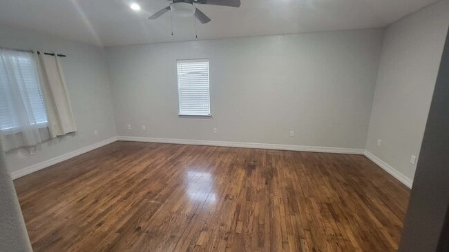 Building Photo - 208 Battlebell Rd
