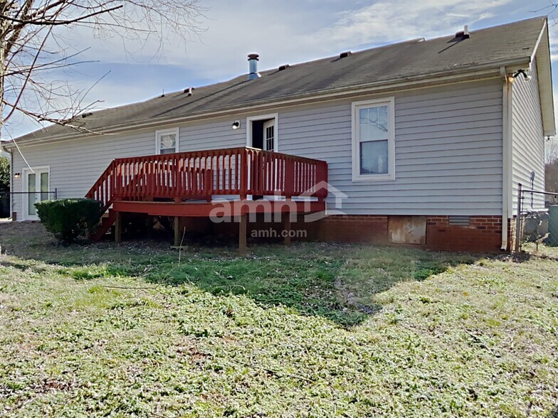 Building Photo - 2309 Verde Ct