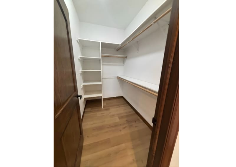 Building Photo - 3820 E Vendavel St