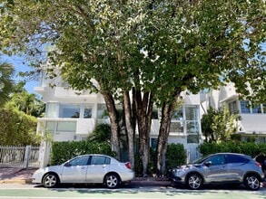 Building Photo - 1600 Michigan Ave