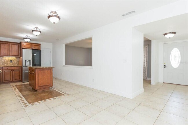 Building Photo - 6710 Mornay Cir