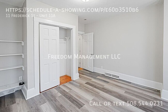 Building Photo - 11 Frederick St