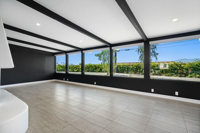 Building Photo - 79869 Hummingbird Ln
