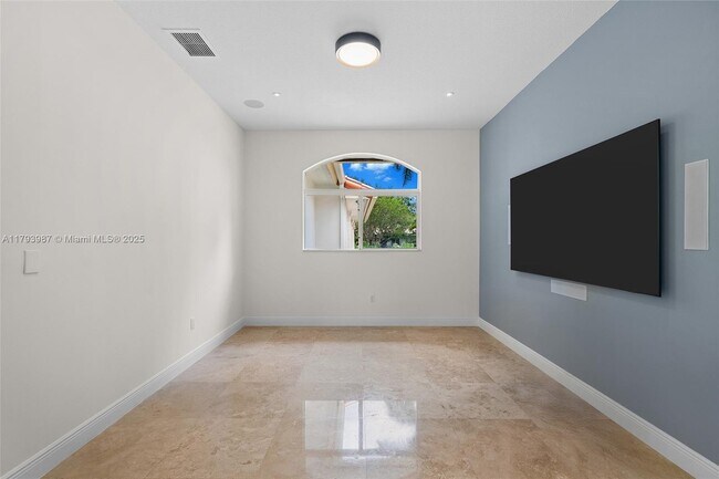 Building Photo - 9400 SW 93rd Ct