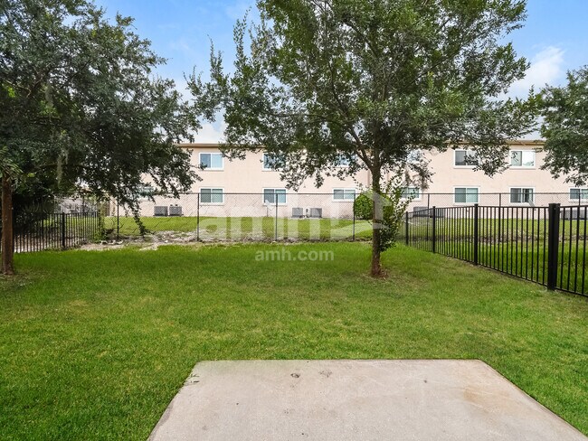 Building Photo - 8559 Highfield Ave