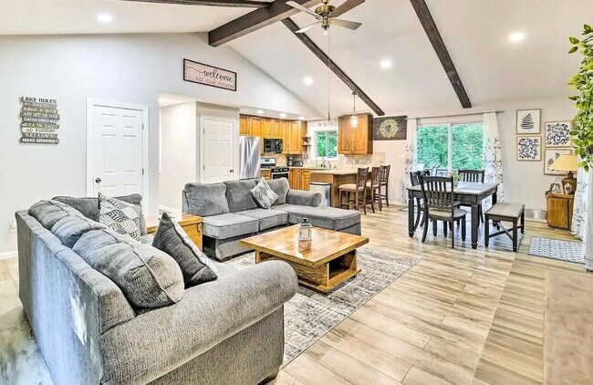 Building Photo - 19 Conservancy Ct