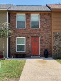 Building Photo - 226 Pelham Rd