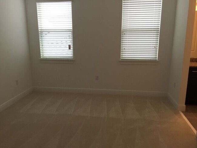 Building Photo - 6 bedroom/6 bath Dr. Phillips Home