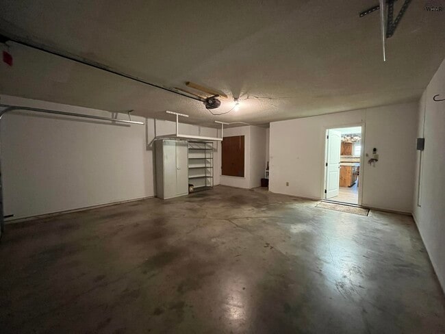 Building Photo - 4863 Rhea Rd
