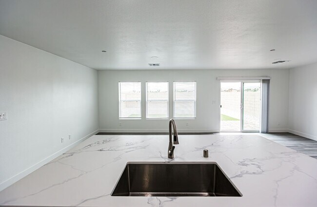 Building Photo - Beautiful 2-story home in a gated community