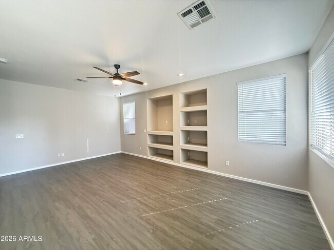 Building Photo - 212 S 124th Ave