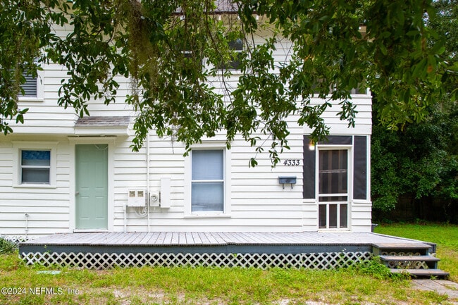 Building Photo - 4333 Longfellow St