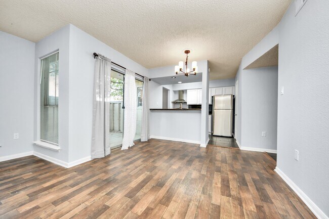 Building Photo - 250 El Dorado Blvd