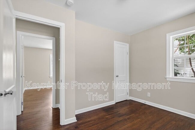 Building Photo - 1106 Sykes Ave