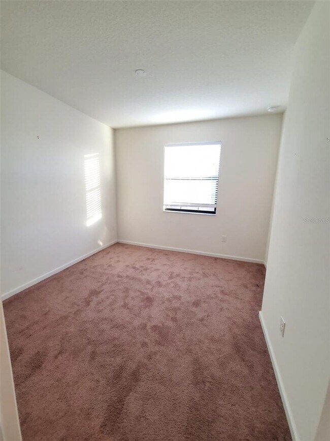 Building Photo - 1893 Portofino Meadows Blvd