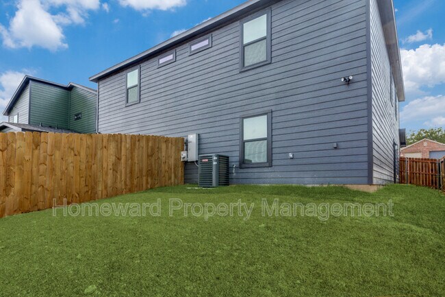 Building Photo - 8004 Julie Ave