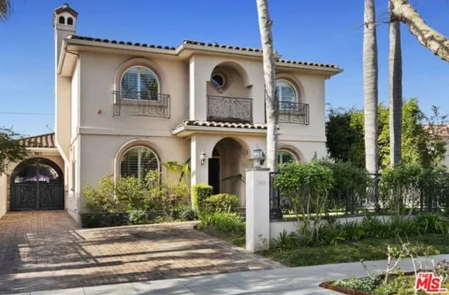 Building Photo - 349 S La Peer Dr