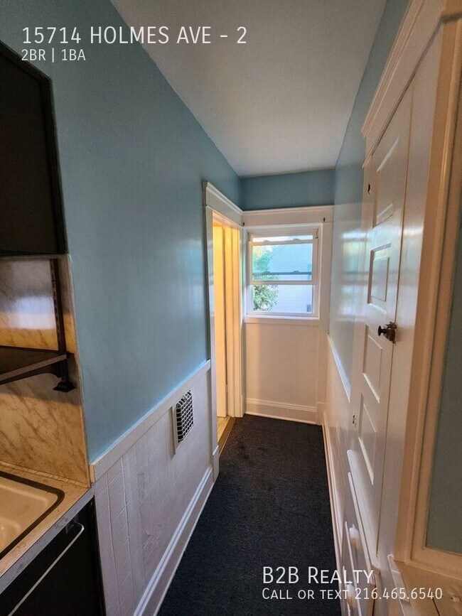 Building Photo - 15714 Holmes Ave