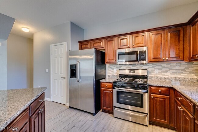 Building Photo - 6328 Desert Leaf St