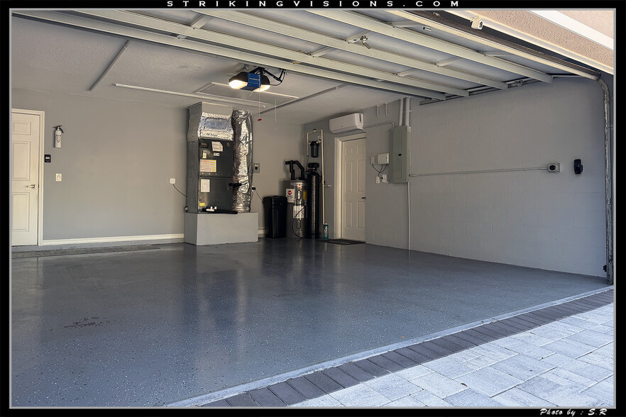 Building Photo - 3704 Cypress Meadows Rd