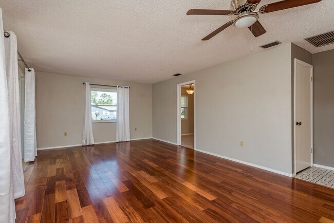 Building Photo - Carlton Road