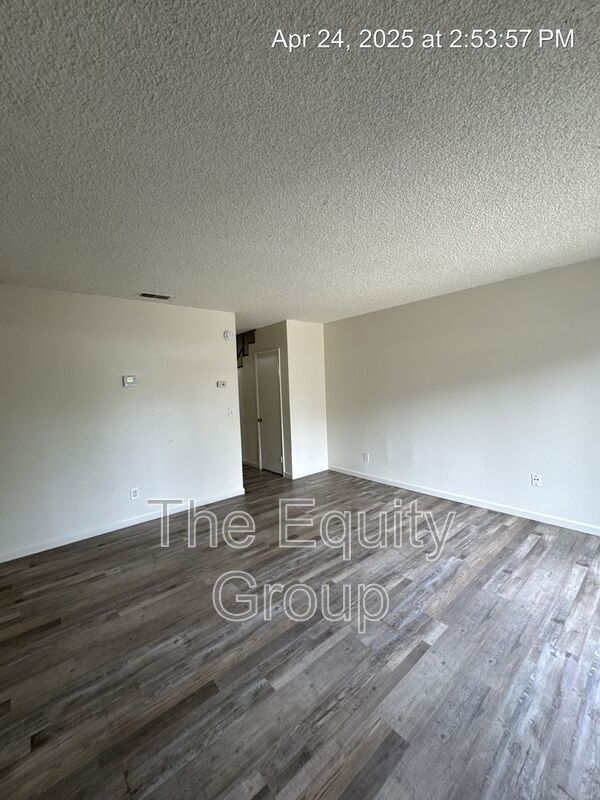 Building Photo - 410 N West St