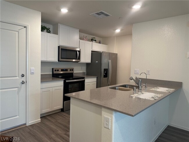 Building Photo - 4926 Fern Mesa Ave