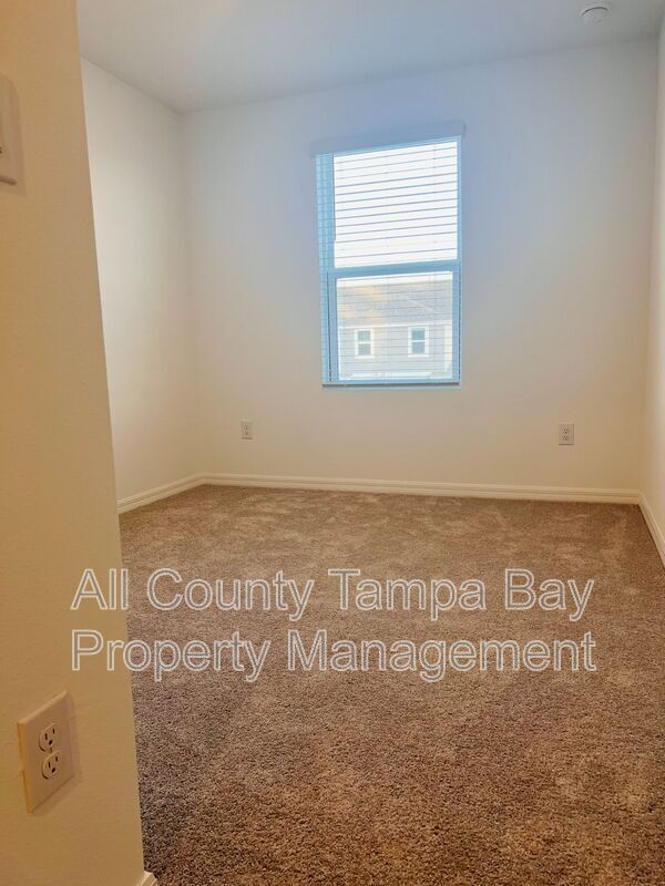 Building Photo - 2187 Hallier Cv