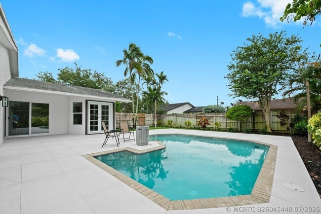 Building Photo - 561 SW 168th Terrace