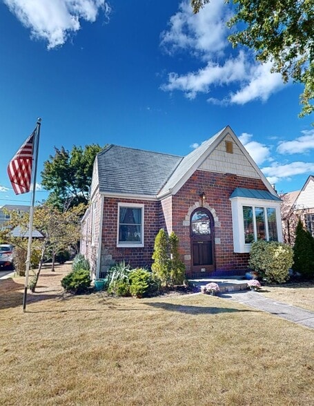 Primary Photo - 529 Concord Ave
