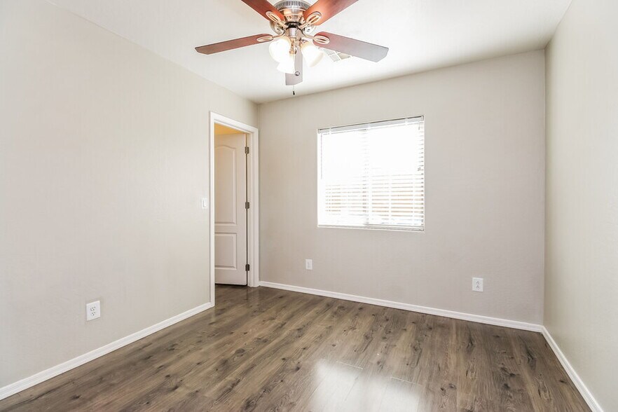 Building Photo - 22272 E Via del Rancho