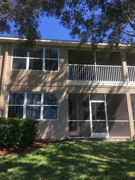 Building Photo - 7433 Terrace River Dr