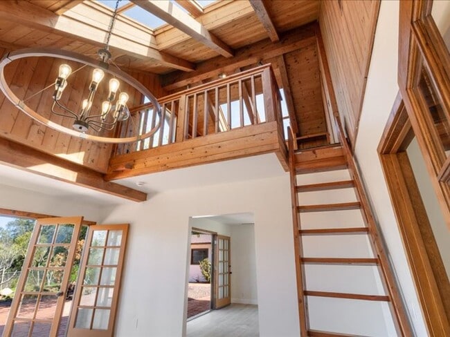 Building Photo - Amazing views at this 4 bedroom renovated Fallbrook home in a quiet neighborhood with a loft offi...