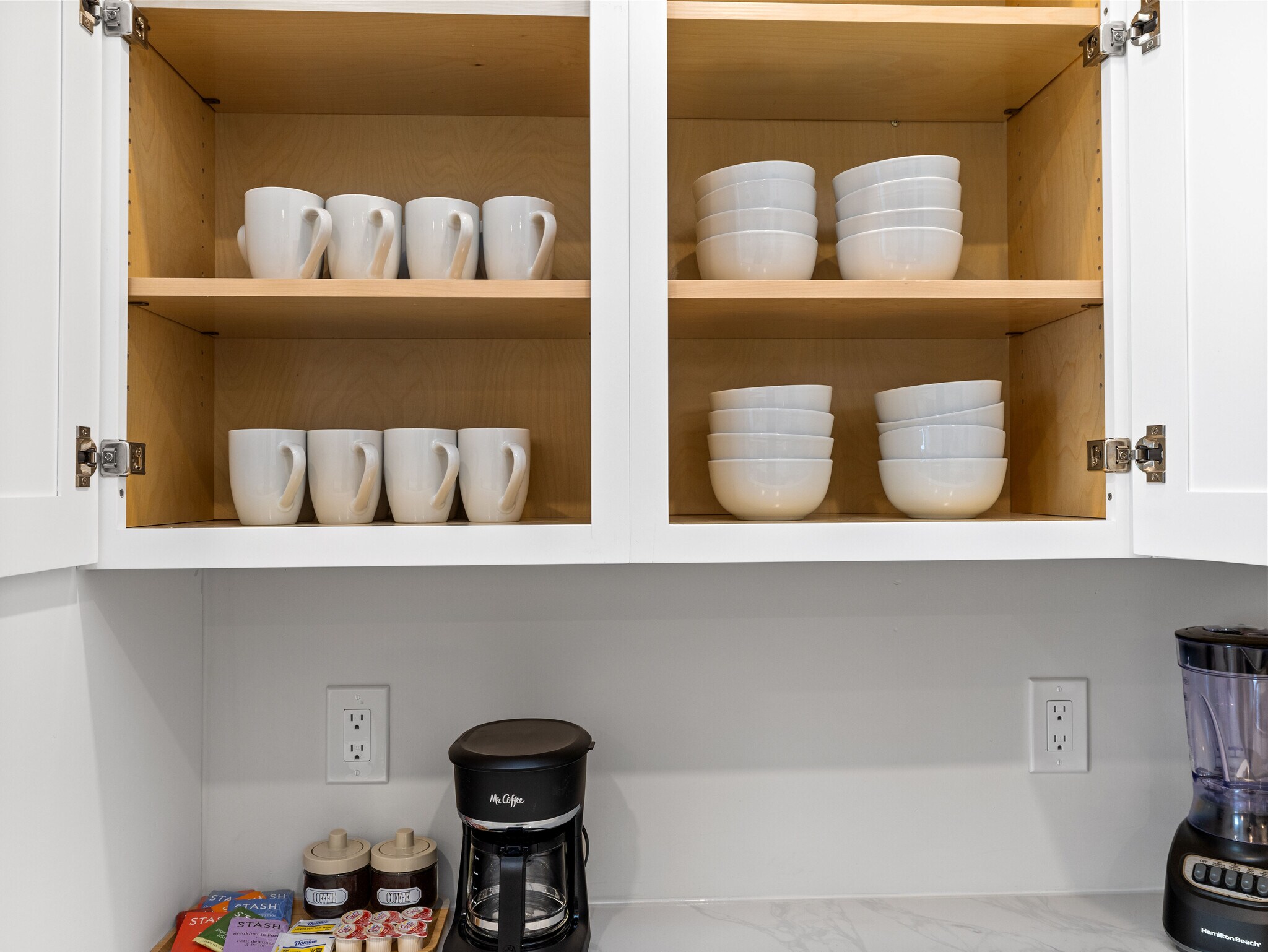 Building Photo - 566 Dorchester Ave