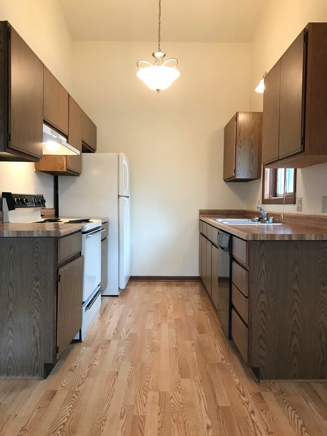 Building Photo - 6748 Jacobs Way