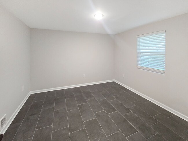 Building Photo - COMPLETELY RENOVATED 4 Bedroom/2 Bath Harvest/Monrovia Area