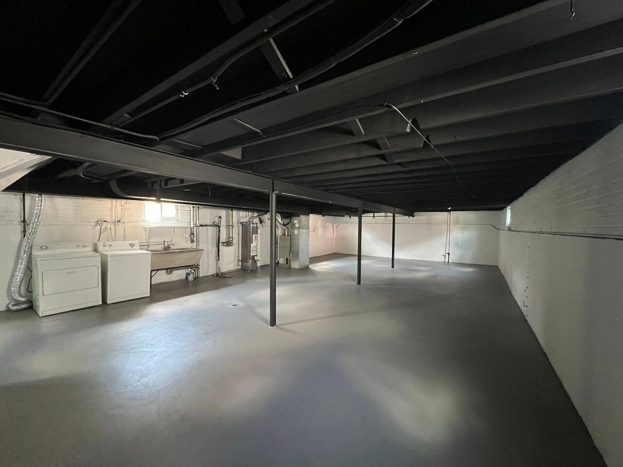 Basement - 14325 Karlov Ave