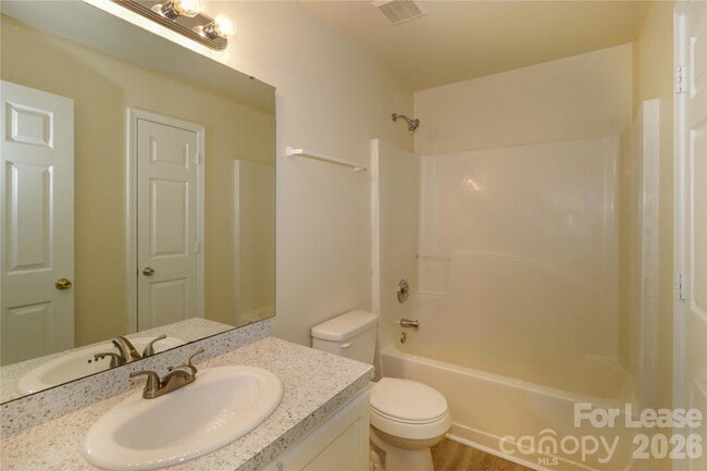Building Photo - 155 Green Dragon Ct