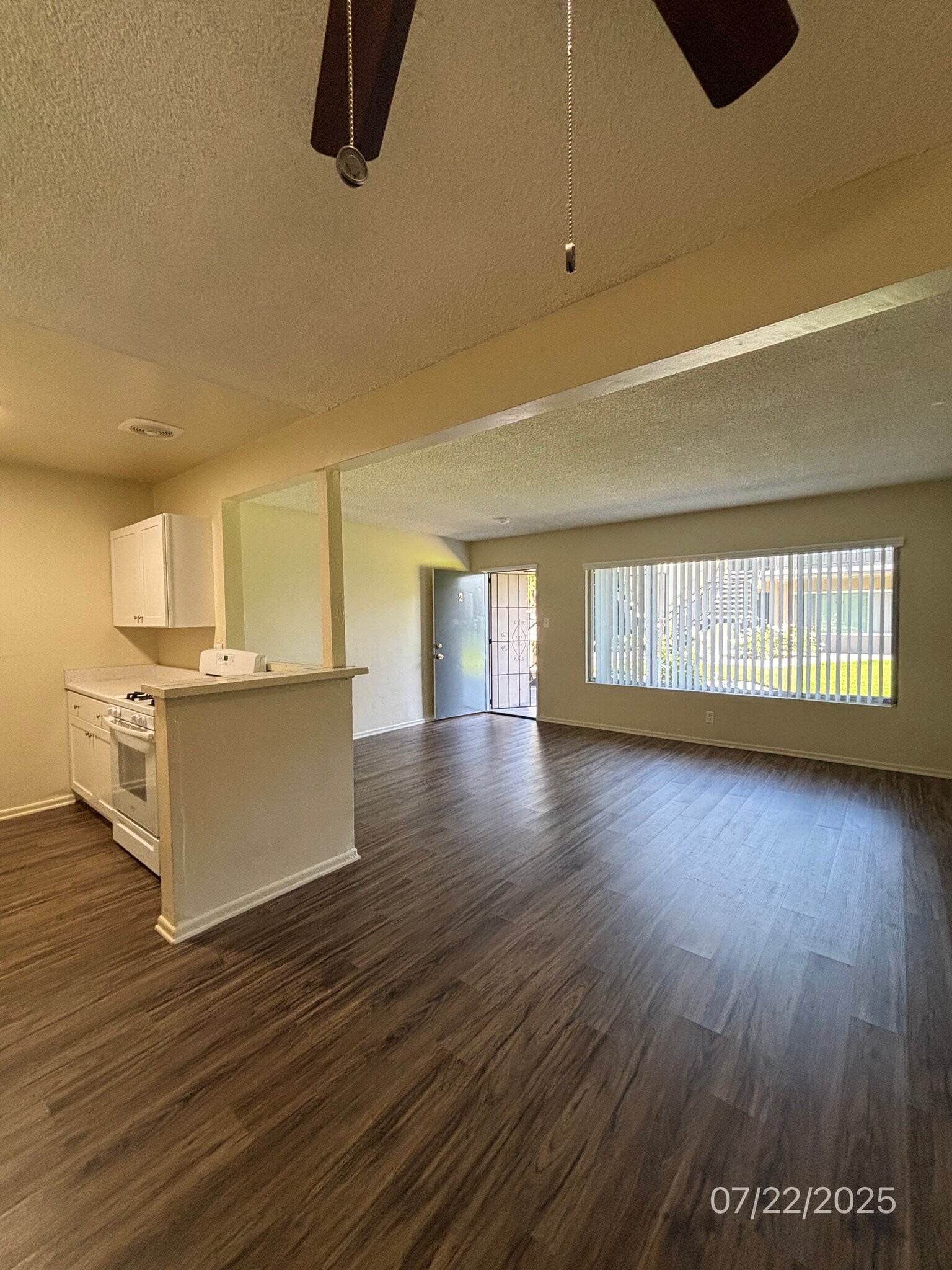Building Photo - 915 S Citron St
