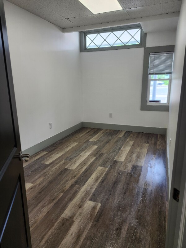 Building Photo - 102 Franklin St