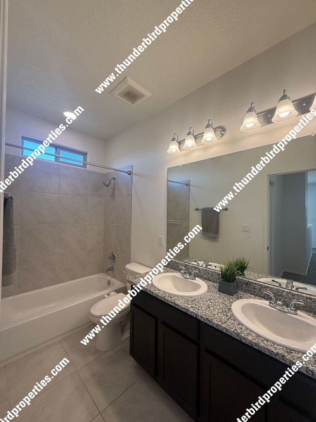 Building Photo - Great 4 bedroom home - Rio Rancho