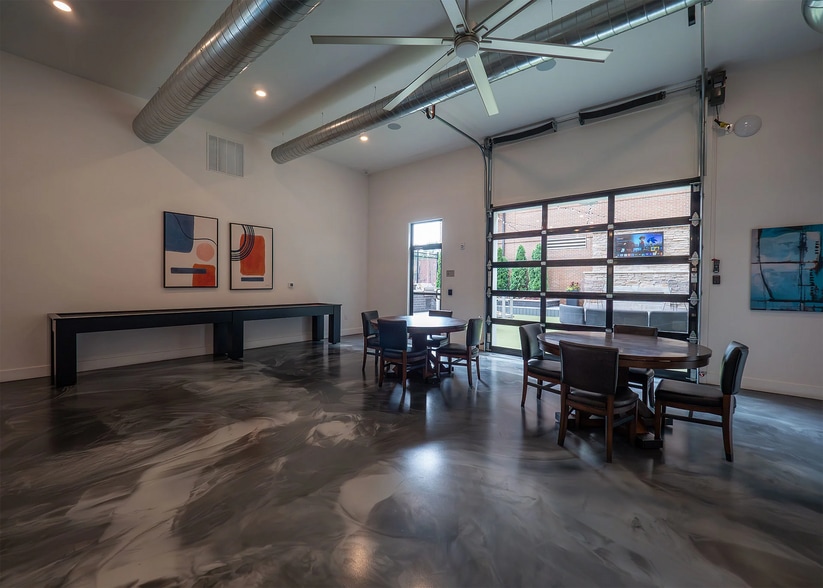 Building Photo - 210 W 5th Ave