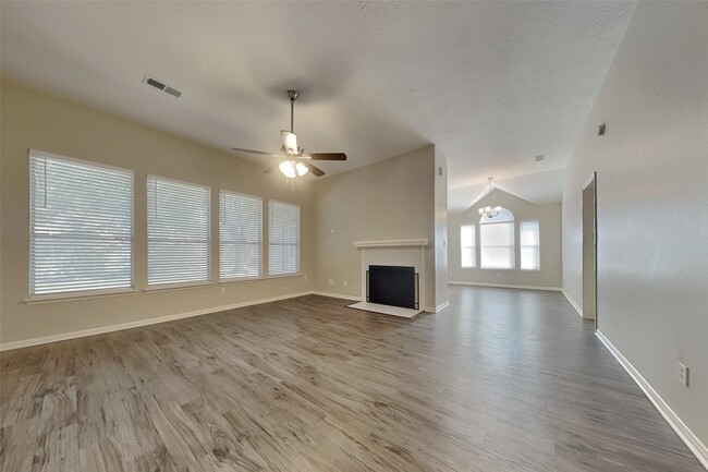 Building Photo - 19706 Kilborne Park Ln