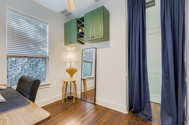 Building Photo - 1601 Miriam Ave