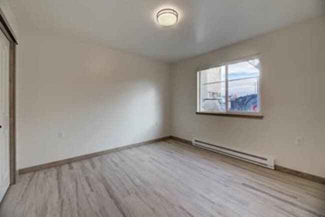 Building Photo - 3105 Cooney Dr