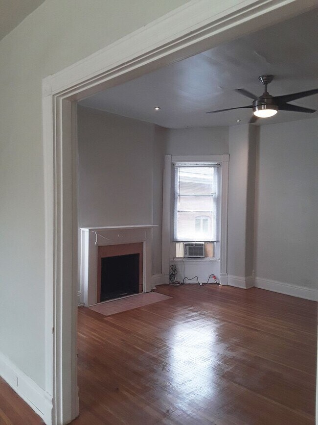 Building Photo - 1238 Garvin Pl